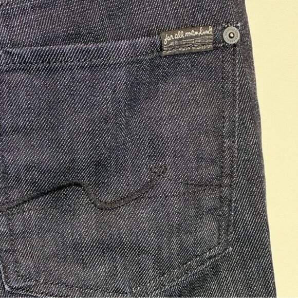 7 for All Mankind Women’s 27 Waist Capri Jeans Skulls Crossbones Cuffed - Picture 9 of 14